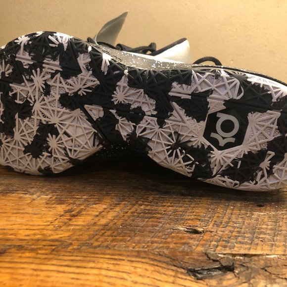 KD 6 Black/Grey/White Easter Edition - Picture 3 of 5